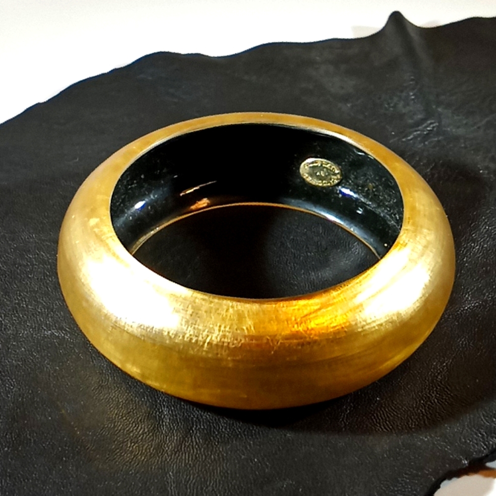 Alexis bittar lucite textured gold bangle